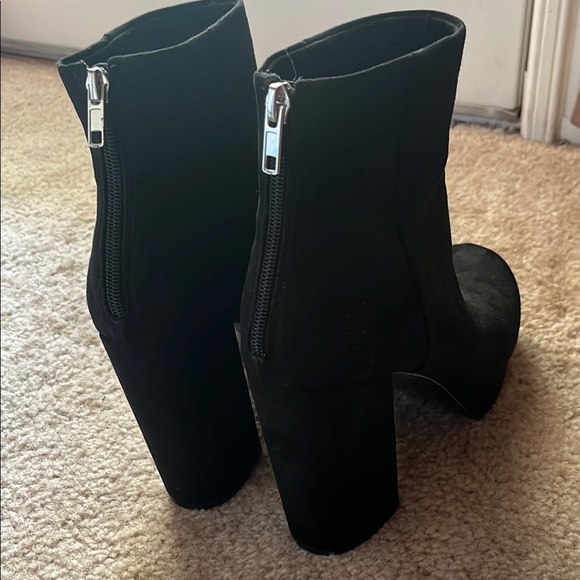 Steve Madden Black Women's Ankle Boots - Picture 3 of 4